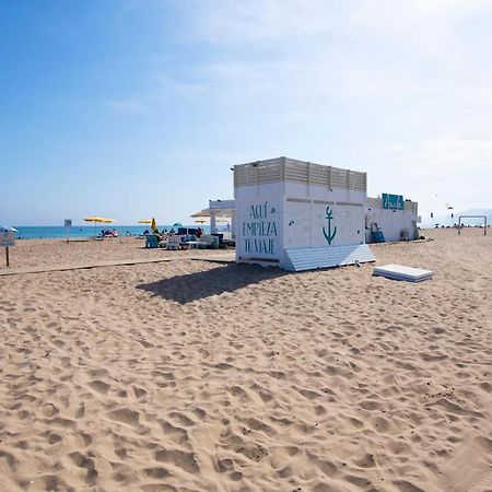 Apartamentos Marplana Castelldefels Eksteriør billede