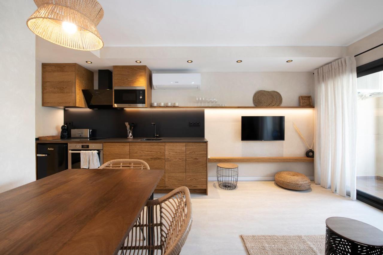 Apartamentos Marplana Castelldefels Eksteriør billede