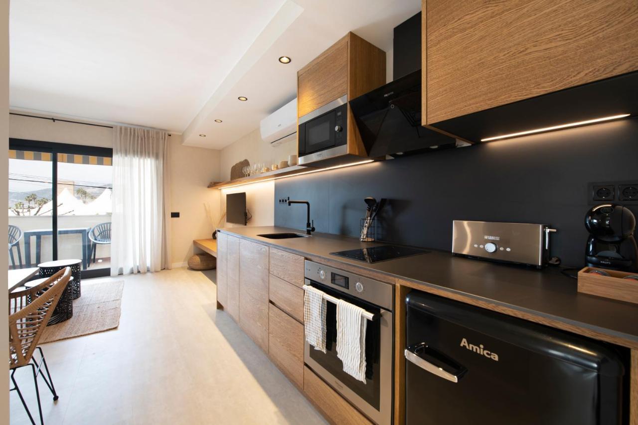 Apartamentos Marplana Castelldefels Eksteriør billede